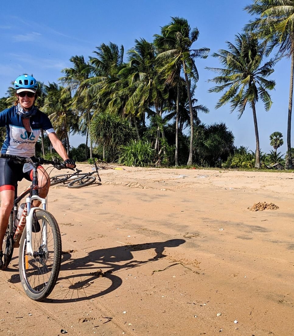 Hanoi Biking To Siem Reap Tour 13 Days